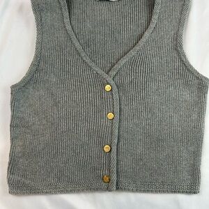 Abercrombie & Fitch Gray Knit Sweater vest